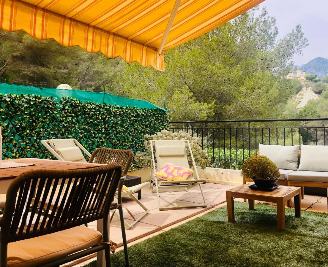 Mon Appart Avec Terrasse Et Piscine Roquebrune-Cap-Martin Exterior photo